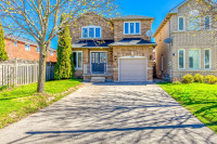 3 Bed Oakville Must See!