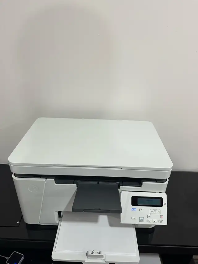 Hp laser printer and scanner in Printers, Scanners & Fax in Oakville / Halton Region - Image 2