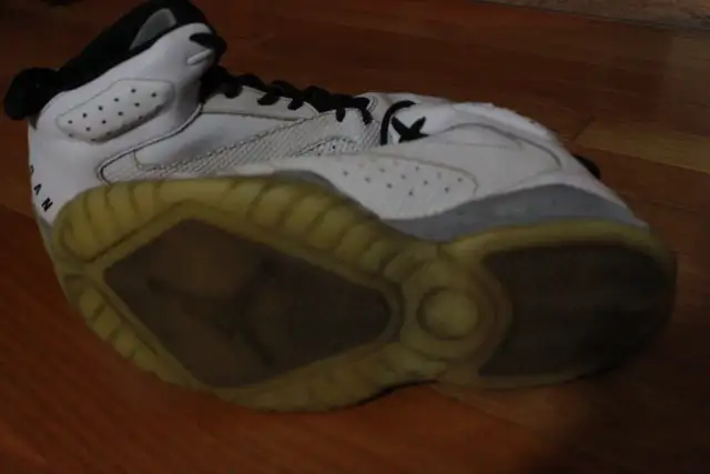 Air Jordans in Men's Shoes in Kitchener / Waterloo - Image 5