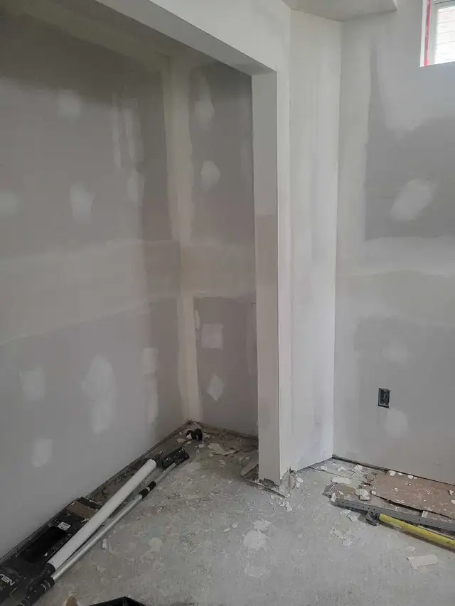 Legal Bassment Renovation in Renovations, General Contracting & Handyman in City of Toronto - Image 11