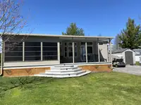 Park Model Cottage on Wellers Bay, Lake Ontario