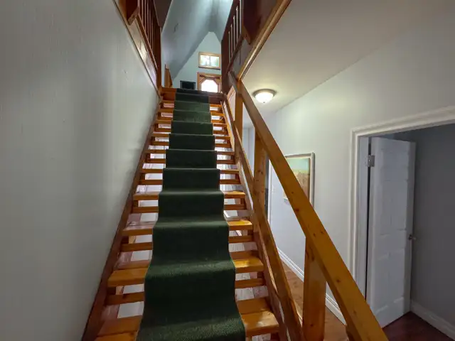 4 Beds 2 Baths - House in Long Term Rentals in Charlottetown - Image 9