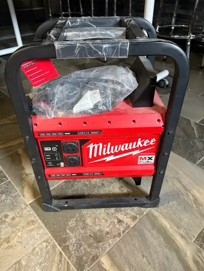 Milwaukee Power Supply, View more