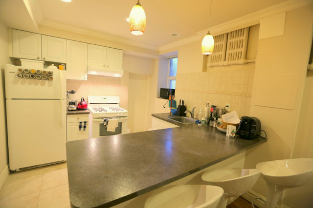 Queen West 2BR $2190 utilities all included! in Long Term Rentals in City of Toronto - Image 4