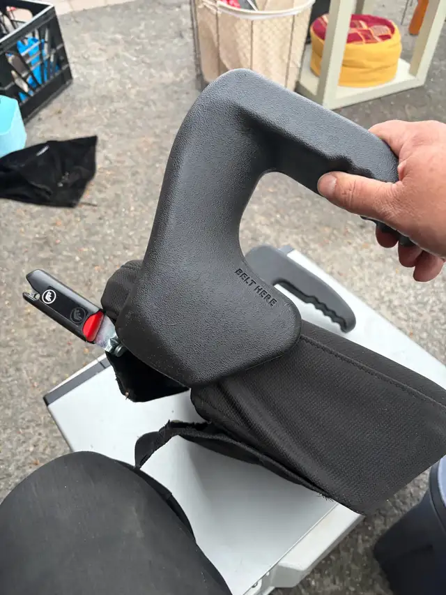 Clek Booster Seat in Strollers, Carriers & Car Seats in Ottawa - Image 5