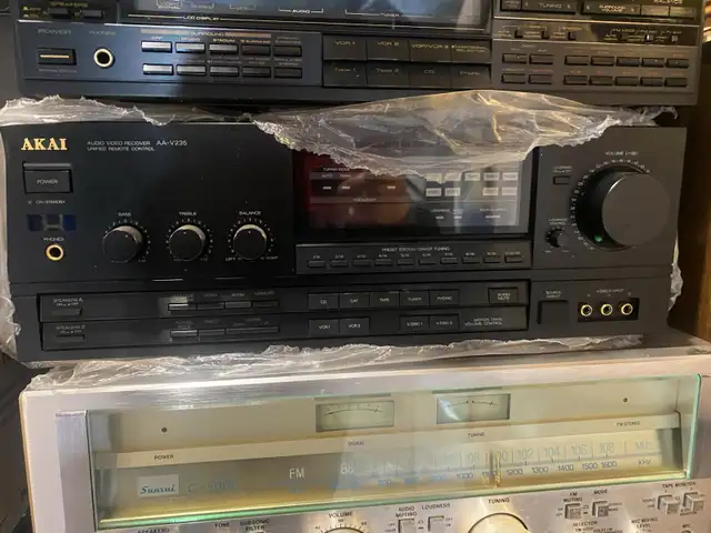 Akai Audio Video Receiver AA-V235