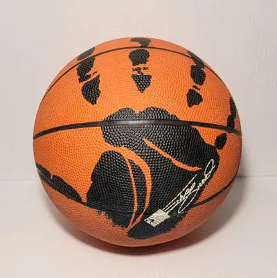 NBA 1996 KFC Basketball Shaquille O’Neal handprint Spalding, View more
