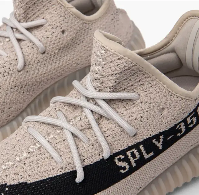 Yeezy 350 V2 Core Slate Black Size US12.5 (runs small) in Men's Shoes in Markham / York Region - Image 11