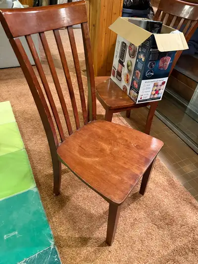4 wooden dining chairs