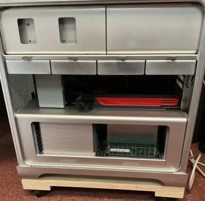 Apple Mac Pro 4,1  - 5,1, View more