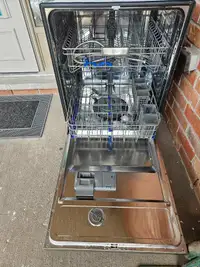 LG Used dishwasher in working condition