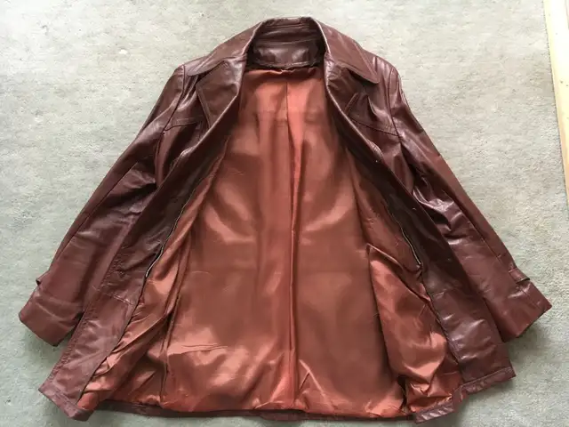 MINT 1970s Leather Car Coat - Size 40P - Like New in Men's in Oshawa / Durham Region - Image 9