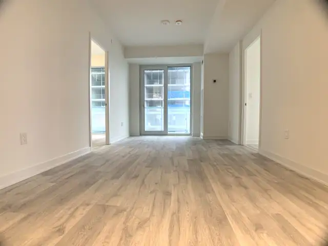 One room+ private washroom close to Eaton Center