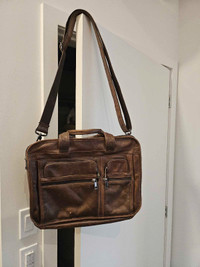 Sac laptop en cuir naturel 