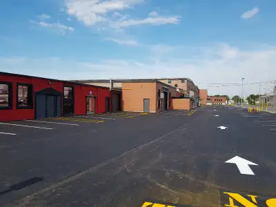 Premium, Multipurpose 20,000 SQ FT Industrial/Warehouse space in Central Niagara! Perfect for light...