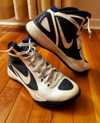 Nike Hyperdunk Basketball Shoes White Navy Blue US  SIZE 8.5 MEN