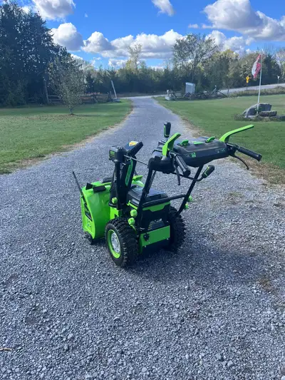 Snowblower (cordless electric 2 stage), View more