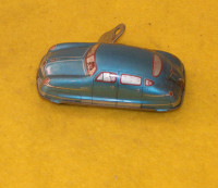 HUKI Wind Up Tin Toy Car With Key 1940 Vintage M. I. Germany