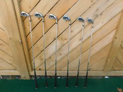 2 X Right-hand  iron set  TAYLORMADE M-4, View more