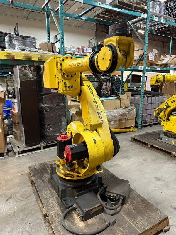2004 Fanuc R-2000iA 165F 6-Axis Industrial Robot in Other Business & Industrial in Oshawa / Durham Region - Image 3