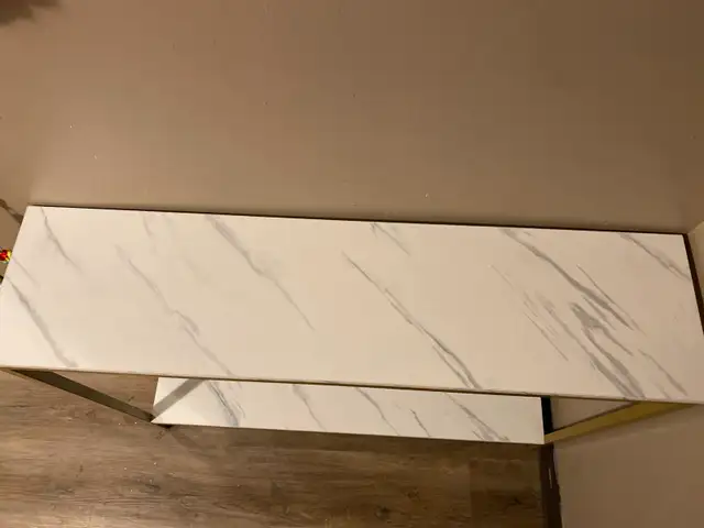 white and gold marble desk in Desks in Stratford - Image 2