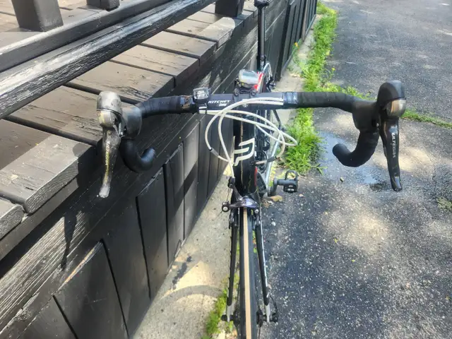 Lapierre Sensium Pro 300 – Carbon Road Bike – Ultegra Upgrade in Road in Ottawa - Image 10