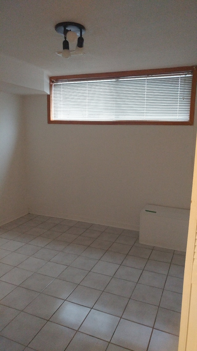 Basement for rent in brampton Long Term Rentals Mississauga / Peel
