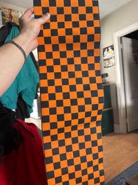Checkerboard grip tape 