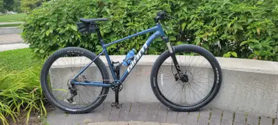 As New Giant Talon 0 mountain bike Large, View more