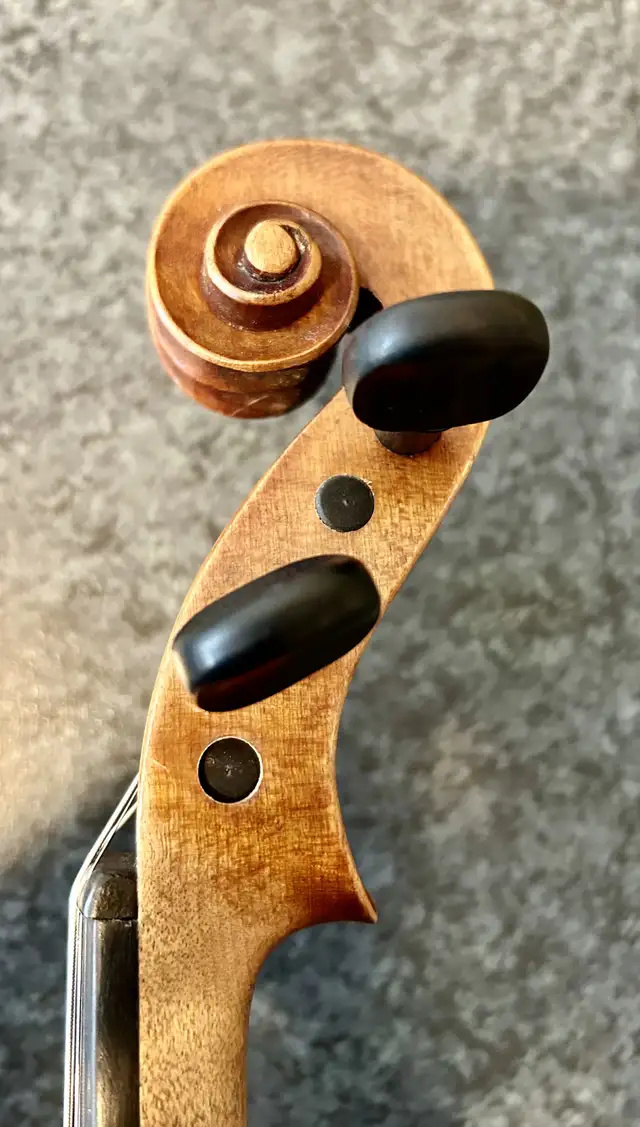 1930,s vintage German Stradivarius copy 4/4 in String in Guelph - Image 4