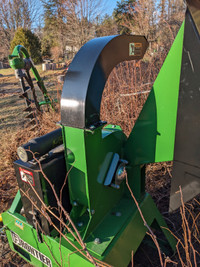 John Deere - wood chipper PTO