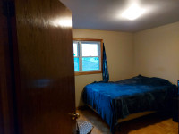 FURNISHED SPACIOUS ROOM 4 RENT