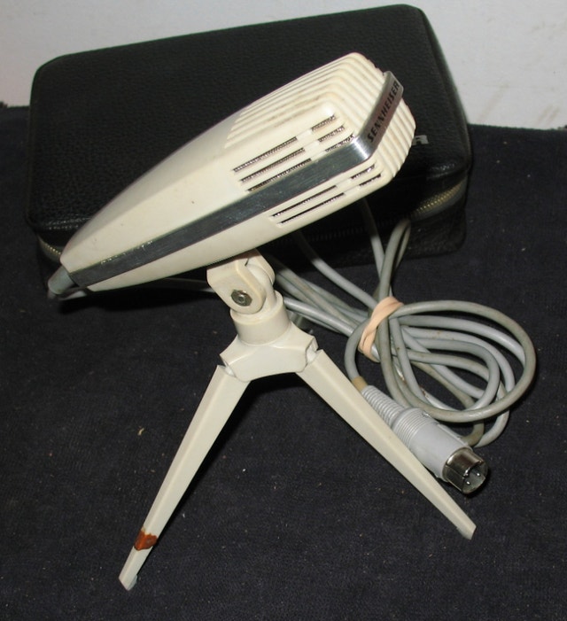 SENNHEISER MIC MD411 (Like New Condition) Arts & Collectibles