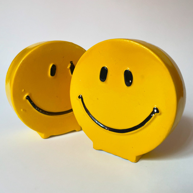 Smiley Salt and Pepper Shakers in Arts & Collectibles in Hamilton