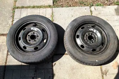 Selling a pair of 16" all-season General Evertek RTK tires on Mazda rims. Tire size 205/60/R16". Rea...