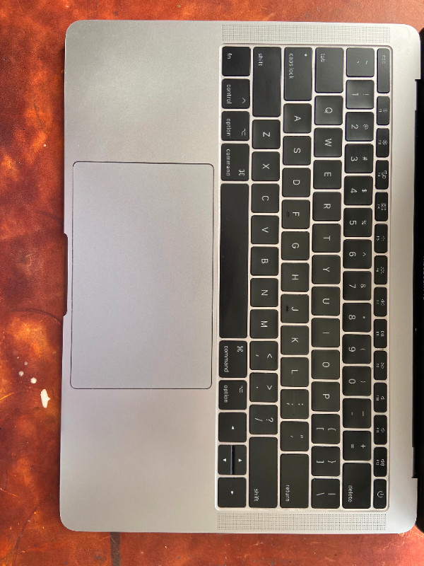 13-inch 2017 Macbook Pro in Laptops in London - Image 2