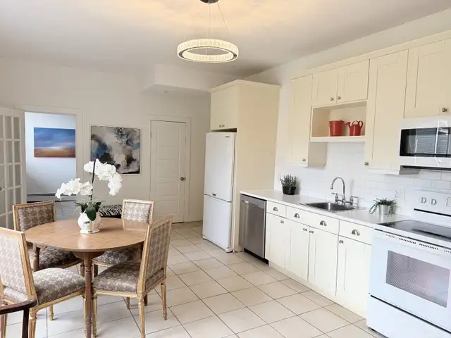 3 Bedrooms, 2.5 Bathrooms for Rent in Downtown Charlottetown in Long Term Rentals in Charlottetown - Image 4