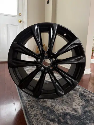 $400 or best offer. Size: 19x8.5J Bolt pattern: 5x114.3 Offset: +45 Original factory wheel from a 20...