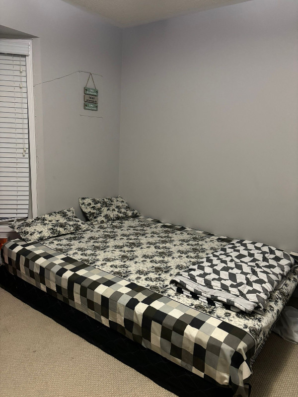 Room for Rent in Room Rentals & Roommates in Mississauga / Peel Region - Image 2