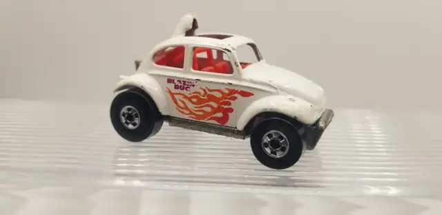 Vintage  Hot Wheels VW  BAJA BUG  Blackwalls in Toys & Games in Winnipeg - Image 6