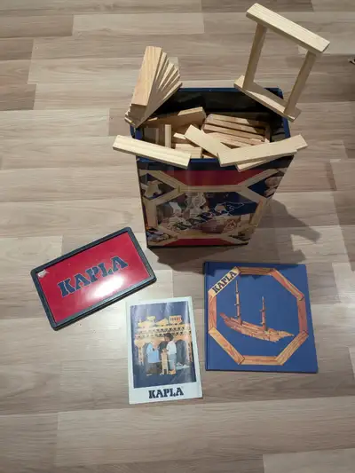 KAPLA box of 200 wooden planks, View more