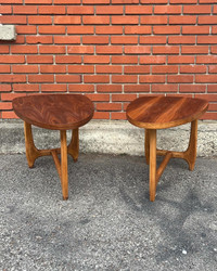Paire de tables de salon mid century restaurées vintage tables