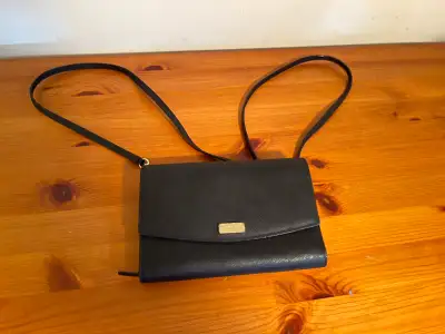 Kate Spade Winni Black Crossbody Wallet - Like New, View more