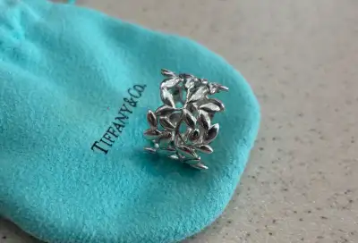 Tiffany & Co. Paloma Picasso Olive Leaf Band Ring (Wide), View more