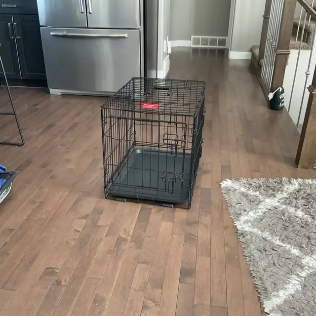 Double Door  Black Wire Kennel PLUSTop Paw Cover-17 inWx24Lx19 H in Accessories in Saskatoon - Image 3