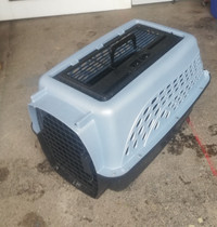Pet cage or carrier, good condition and clean, Scarborough