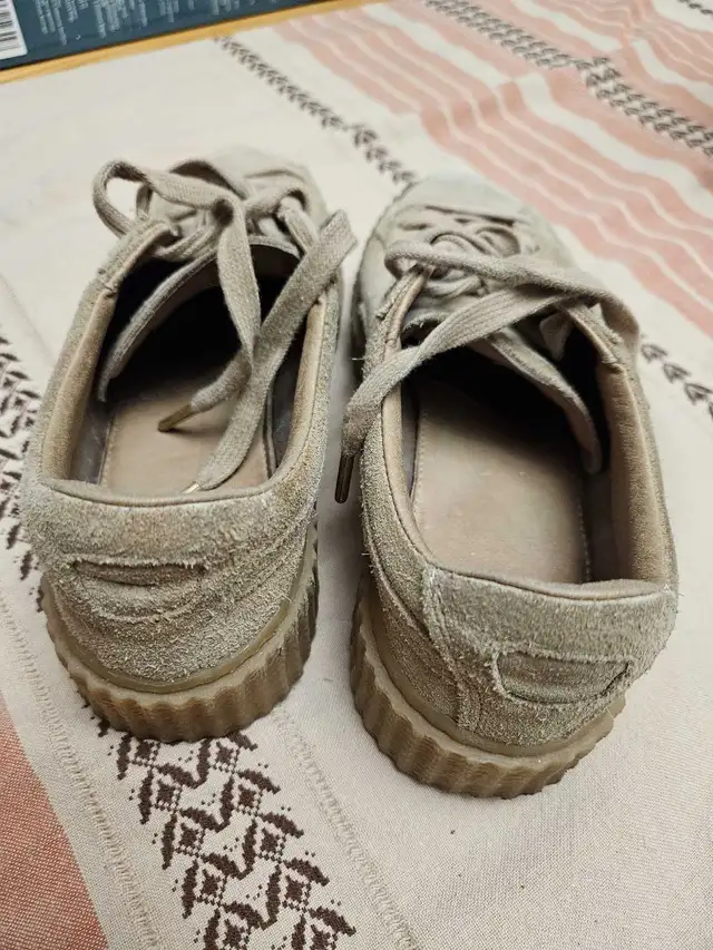 Puma Running Shoes Size 8 in Women's - Shoes in Mississauga / Peel Region - Image 4