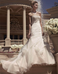 Casablanca Bridal wedding gown size 4 (brand new)