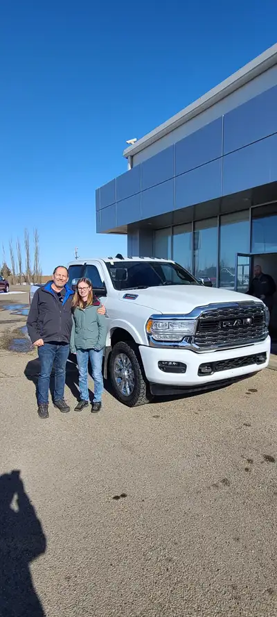 2022 ram 3500 Limited Fully loaded Ho diesel ,Aisin Trans, Truck is excellent cond Stored in winter...