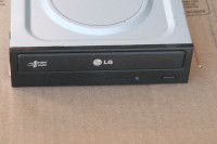 Computer internal DVD/CD reader-writer; LG super multi SATA